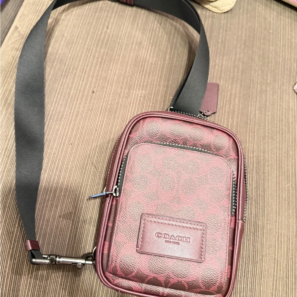 Coach CV763 racer sling pack in signature canvas Black Current unisex